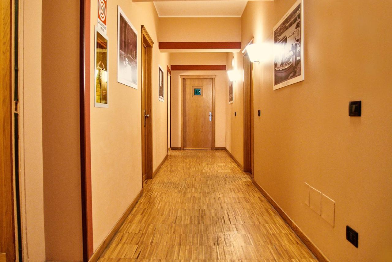智慧酒店 尼科洛西 外观 照片